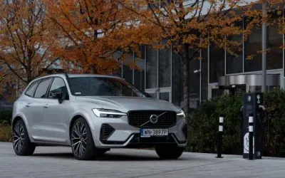 Ile pali volvo xc60 2.0 benzyna? Sprawdź realne zużycie paliwa
