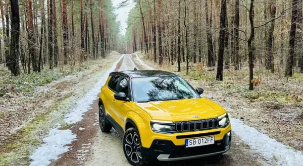 Jeep Avenger czy warto kupić? Wady, zalety i porównanie z konkurencją