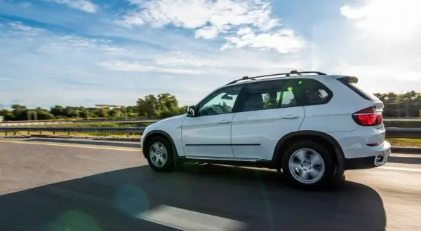 Najlepsze suv do 50 tys benzyna – ranking, opinie i porady przed zakupem